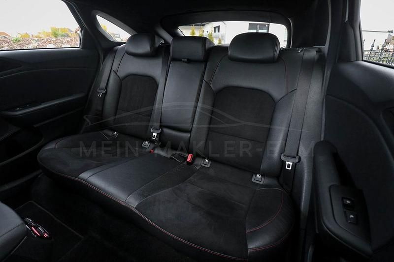 Gebraucht Kia ProCeed GT 204 PS (150 kW) 2020 Weiß Kleinwagen