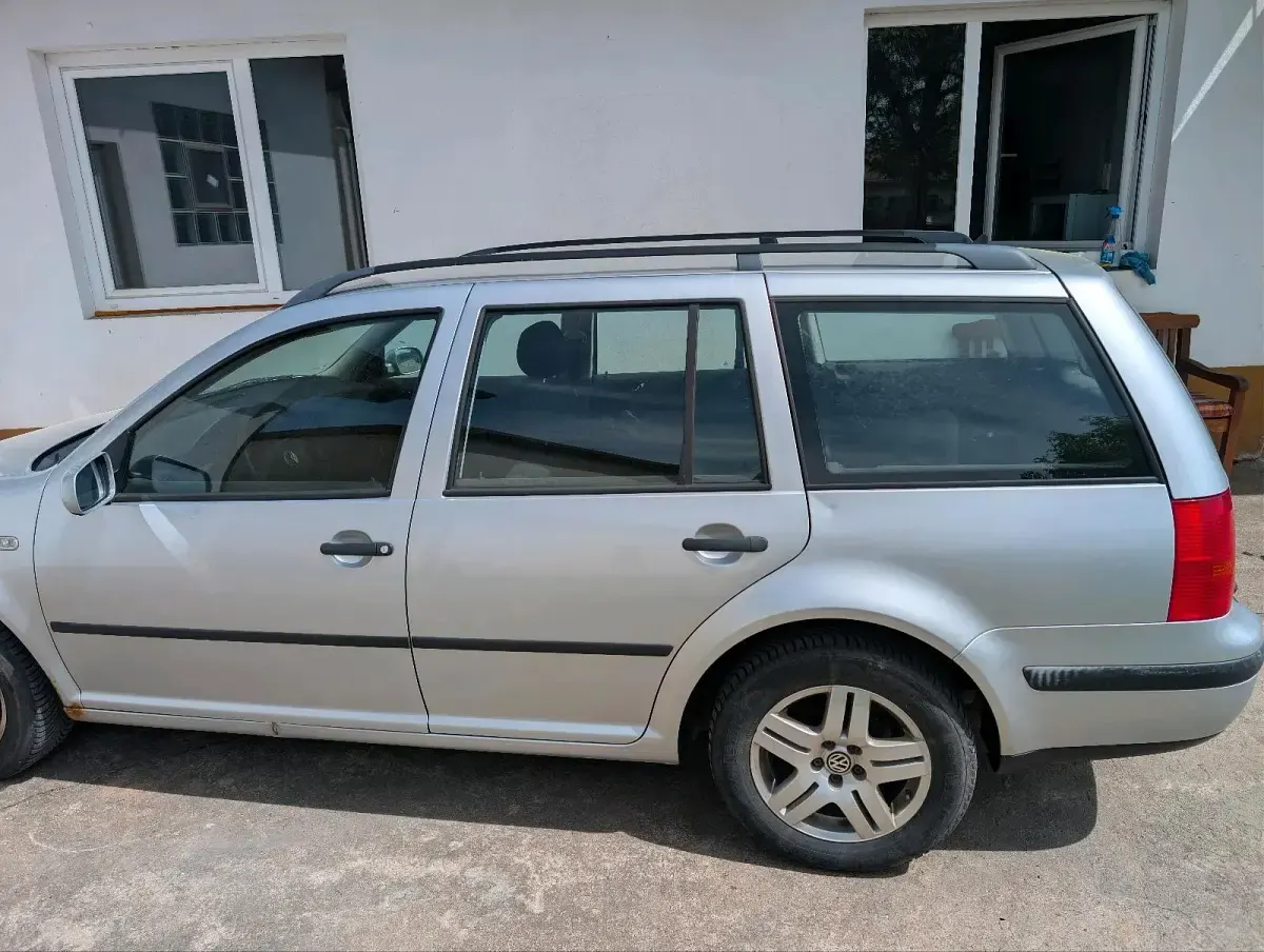 Używany VW Golf IV 105 KM (77 kW) 2004 Srebrny Kombi