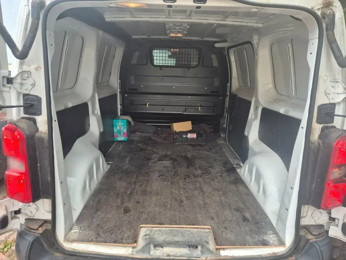 Gebraucht Toyota Proace Team 144 PS (105 kW) 2021 Weiß Van / Kleinbus