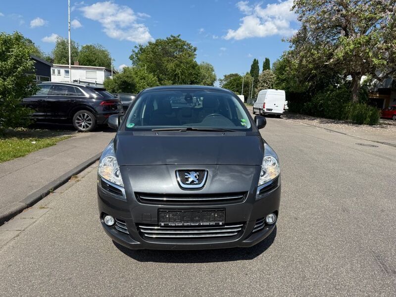 Gebraucht Peugeot 5008 Premium 156 PS (114 kW) 2009 Grau Van / Kleinbus