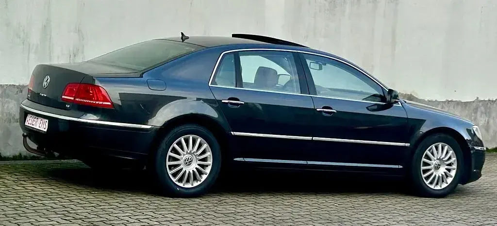 Gebraucht VW Phaeton 239 PS (175 kW) 2010 Grau Limousine