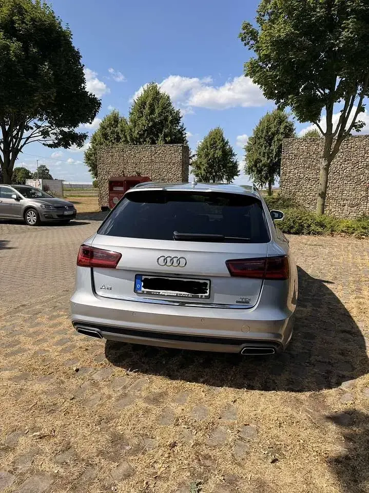 Gebraucht Audi A6 Business 272 PS (200 kW) 2019 Grau Kombi