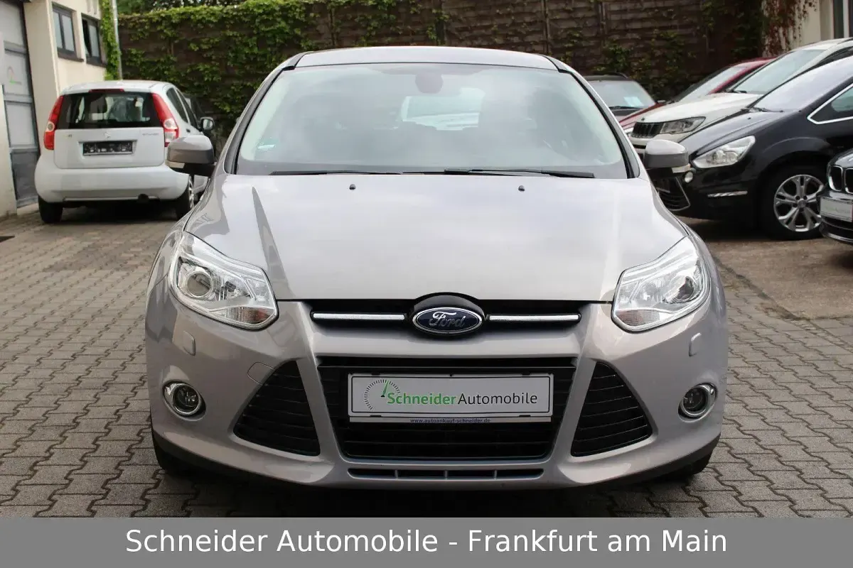 Gebraucht Ford Focus 150 PS (110 kW) 2014 Grau Kombi
