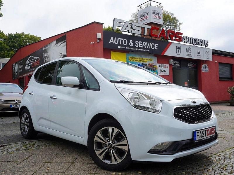 Weiß Gebraucht 2017 Kia Venga 2 Kleinwagen | 13.490 € (Fairer Preis) - Bild 1/4