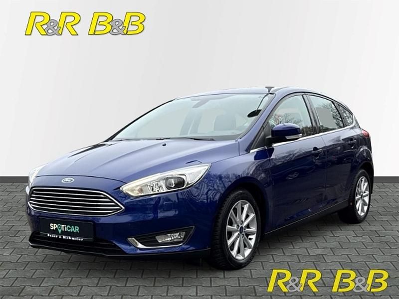 Blau Gebraucht 2017 Ford Focus Titanium Kleinwagen | 11.980 € (Fairer Preis) - Bild 1/1