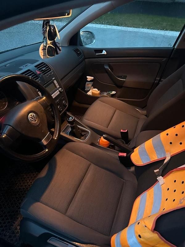 Gebraucht VW Golf VI 102 PS (75 kW) 2008 Grau Kleinwagen