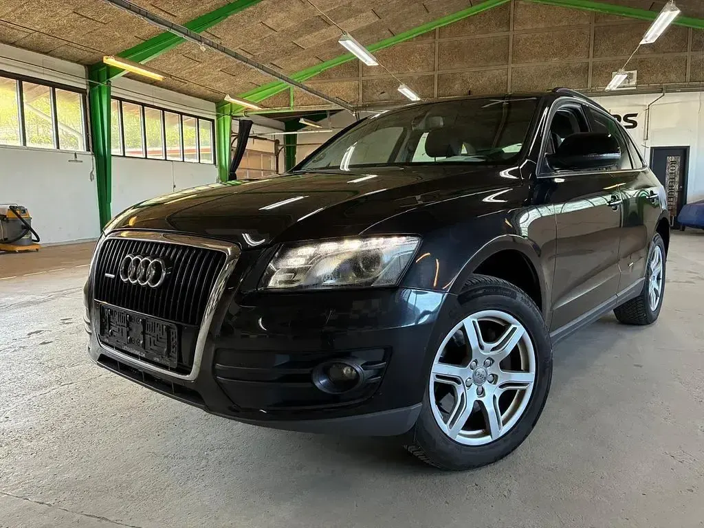 Second-hand Audi Q5 239 CP (175 kW) 2011 Negru SUV