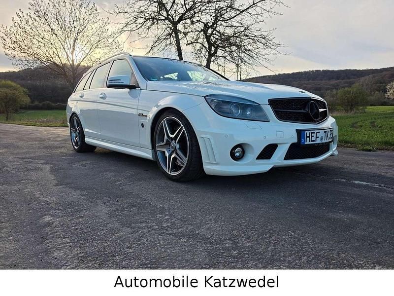 Gebraucht Mercedes C63 AMG AMG 565 PS (415 kW) 2010 Weiß Kombi