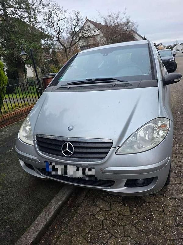 Gebraucht Mercedes A180 Elegance 109 PS (80 kW) 2007 Silber Limousine