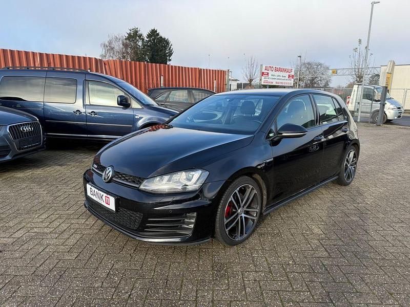 Schwarz Gebraucht 2013 VW Golf VII GTD Limousine | 11.399 € (Guter Preis) - Bild 1/4