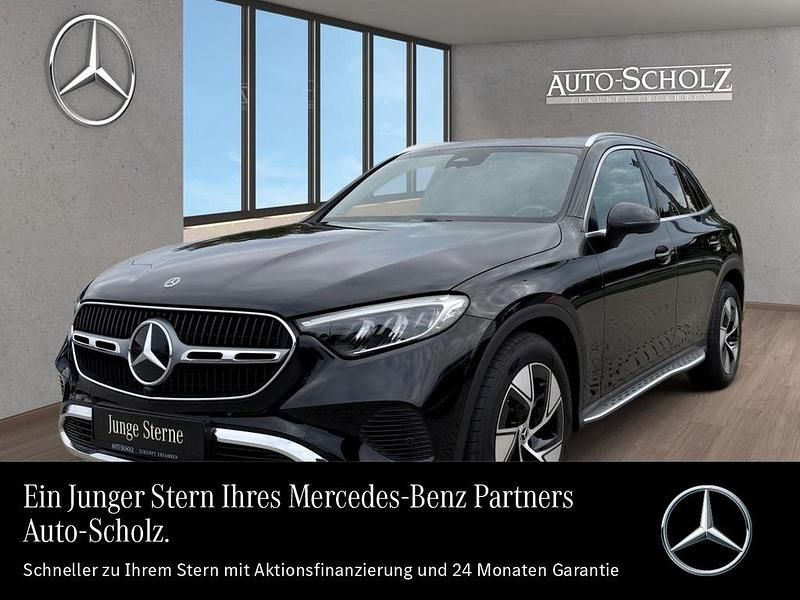 Schwarz Gebraucht 2024 Mercedes GLC220 Avantgarde SUV | 52.788 € (Superpreis) - Bild 1/4