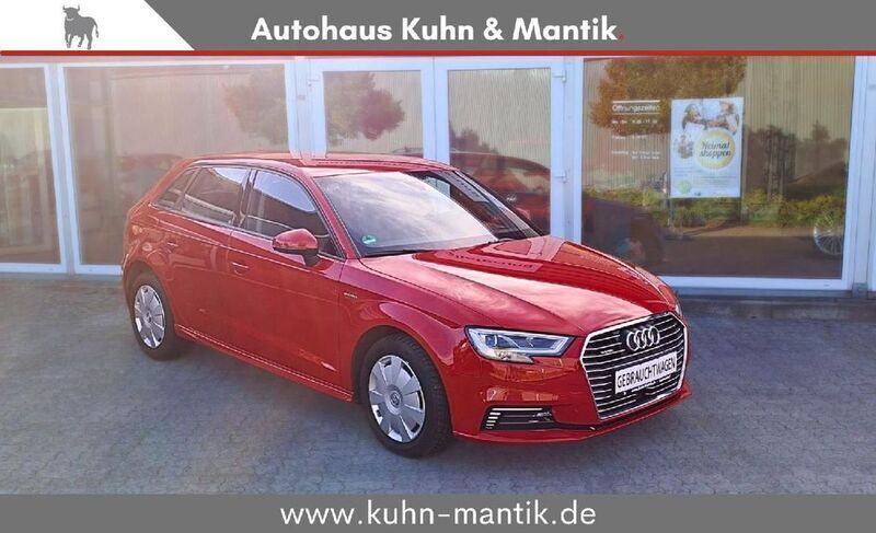 Rot Gebraucht 2017 Audi A3 Sportback e-tron Advanced Limousine | 17.500 € - Bild 1/4