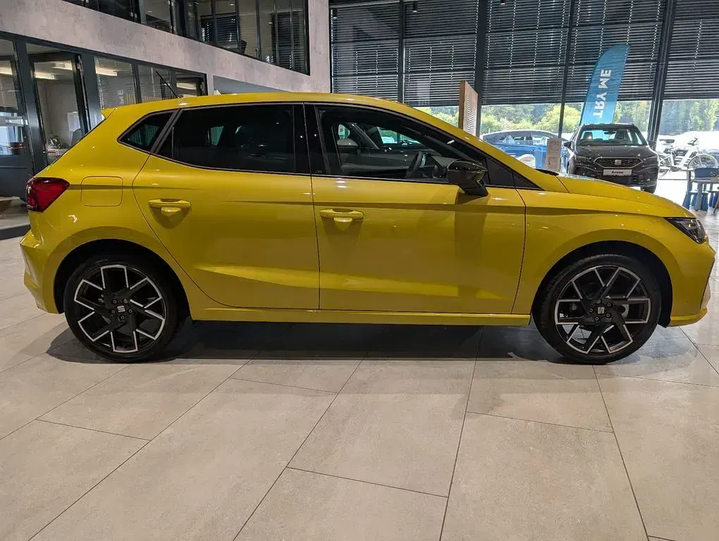Neu Seat Ibiza FR 116 PS (85 kW) 2026 Gelb Kleinwagen