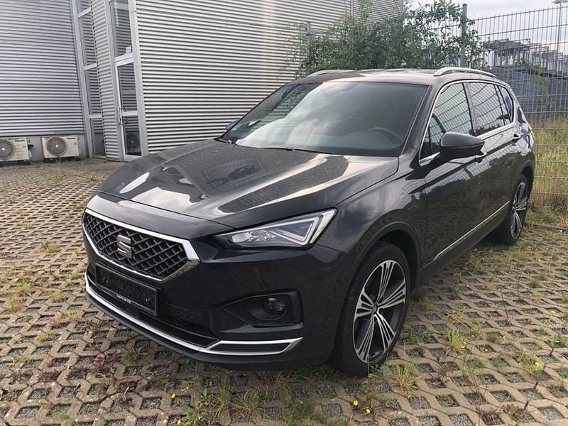Grau Gebraucht 2022 Seat Tarraco XCELLENCE SUV | 25.990 € (Guter Preis) - Bild 1/3