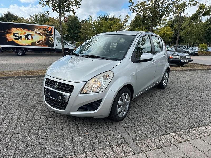 Silber Gebraucht 2012 Suzuki Splash Kleinwagen | 2.650 € (Fairer Preis) - Bild 1/4
