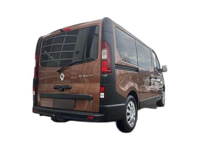 Gebraucht Renault Trafic Expression 145 PS (106 kW) 2017 Braun metallic Van / Kleinbus