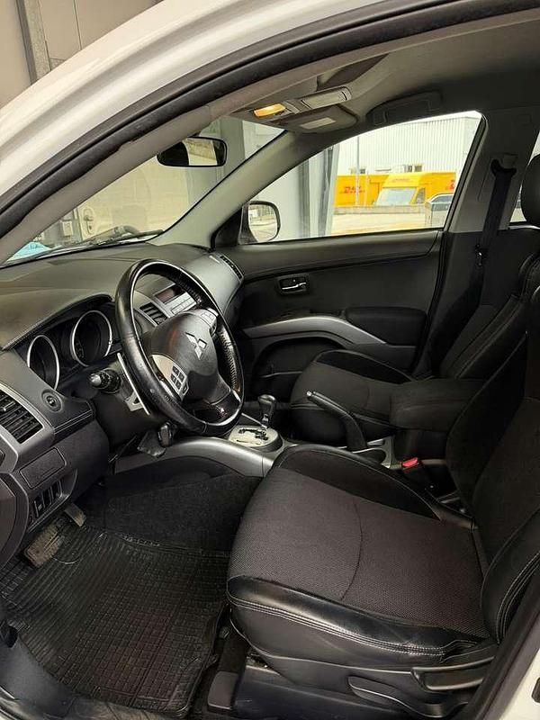 Gebraucht Mitsubishi Outlander Classic Collection 150 PS (110 kW) 2010 SUV