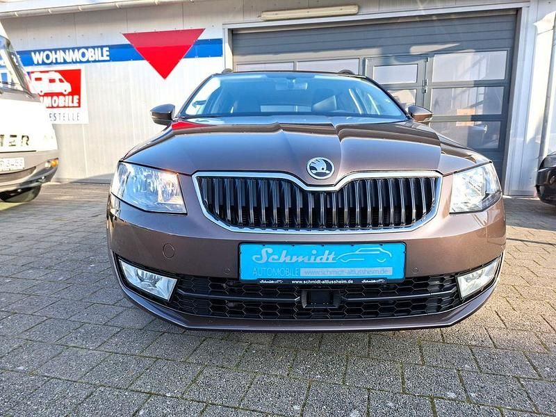 Gebraucht Skoda Octavia Style 150 PS (110 kW) 2016 Hneda topaz/topaz braun (metallic) Kombi