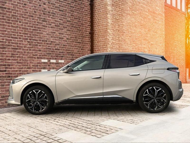 Gebraucht DS Automobiles DS4 Rivoli 224 PS (164 kW) 2022 Lackierung chrystal pearl/typ SUV