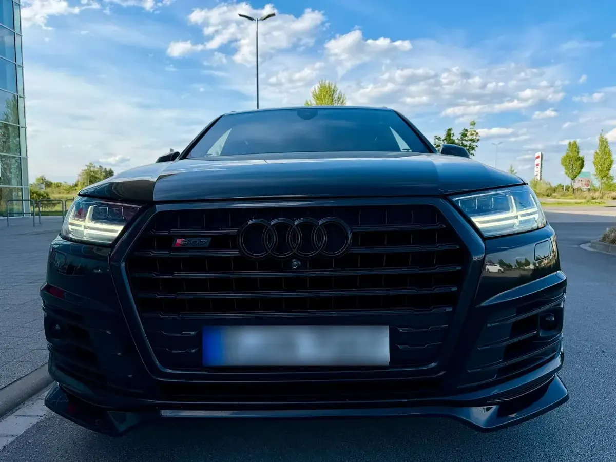 Gebraucht Audi SQ7 Ambiente 435 PS (319 kW) 2016 Schwarz SUV