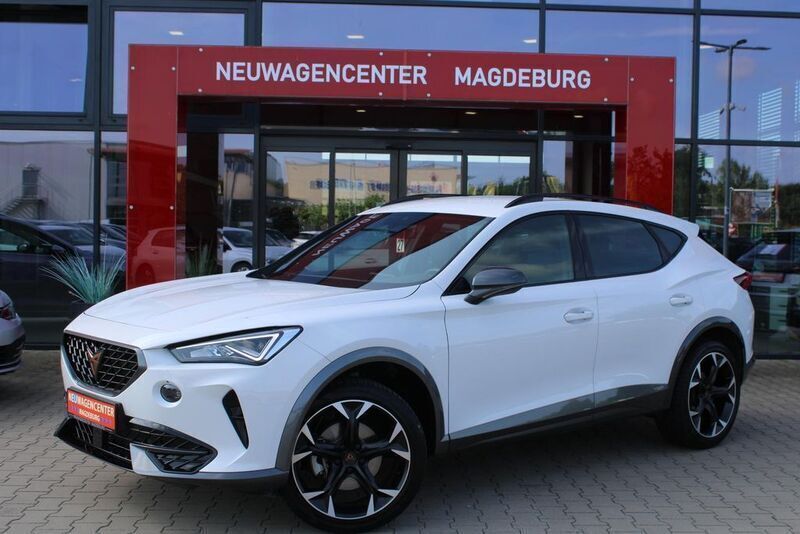 "candy" weiss Gebraucht 2024 Cupra Formentor SUV | 29.480 € (Superpreis) - Bild 1/4
