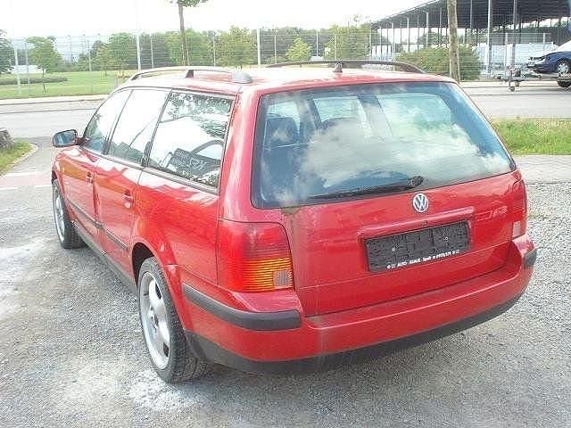 Gebraucht VW Passat Comfortline 150 PS (110 kW) 1998 Rot metallic Kombi