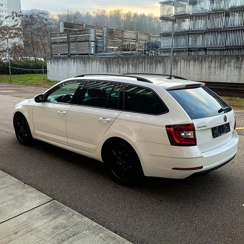 Gebraucht Skoda Octavia 131 PS (96 kW) 2019 Weiß Kombi