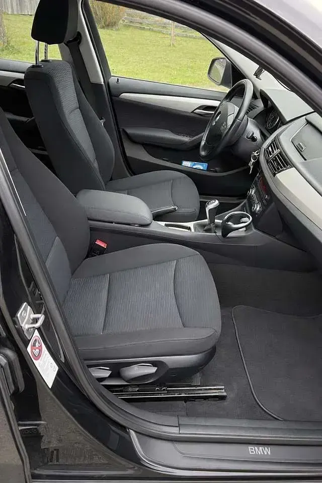 Gebraucht BMW X1 150 PS (110 kW) 2012 Schwarz SUV