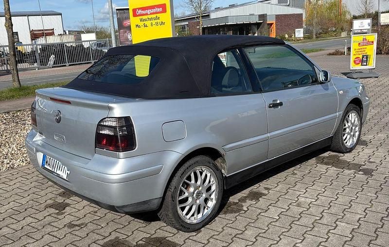 Gebraucht VW Golf Cabriolet Sportline 116 PS (85 kW) 2002 Silber Cabrio