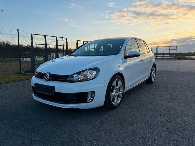 Gebraucht VW Golf VI GTI 211 PS (155 kW) 2012 Weiß Kleinwagen