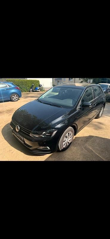 Schwarz Gebraucht 2018 VW Polo Kleinwagen | 12.250 € - Bild 1/4