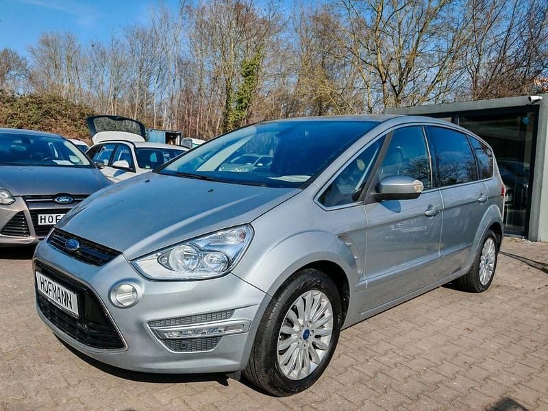 Gebraucht Ford S-MAX Titanium 163 PS (119 kW) 2014 Grau Van / Kleinbus
