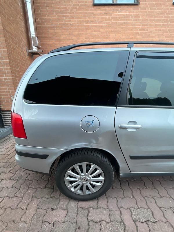 Second-hand Seat Alhambra 140 CP (102 kW) 2007 Argintiu Monovolum