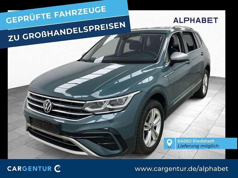 Blau Gebraucht 2022 VW Tiguan Allspace Elegance SUV | 27.590 € (Fairer Preis) - Bild 1/4