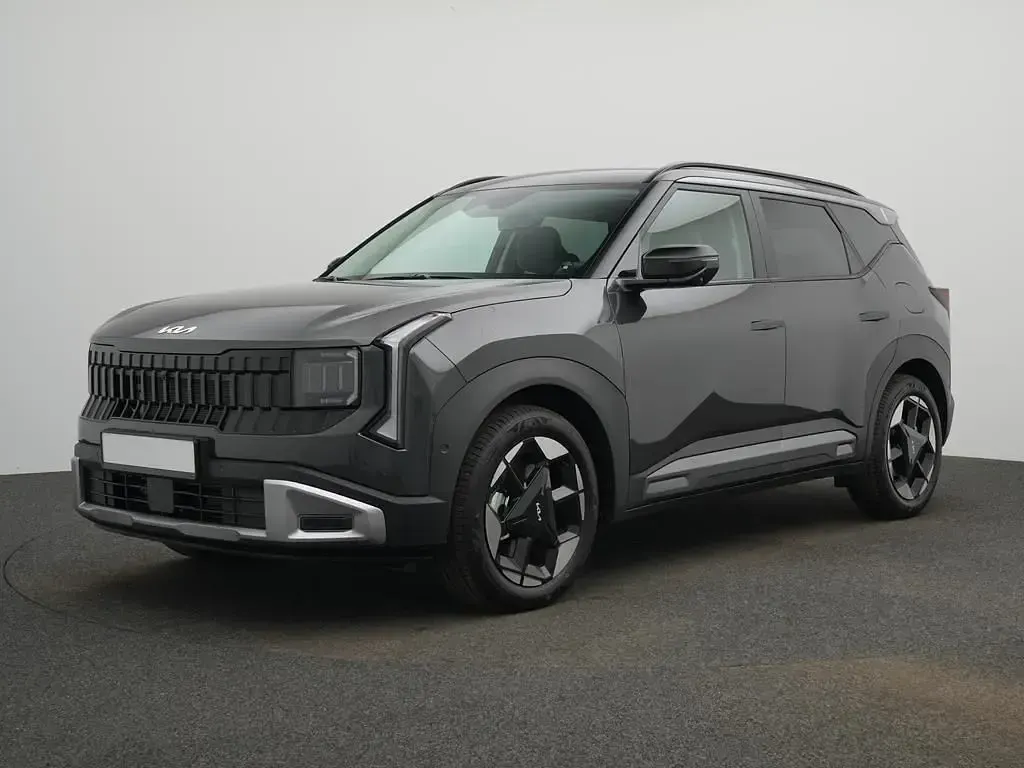 Neu Kia Seltos Spirit 179 PS (131 kW) 2026 Grau SUV