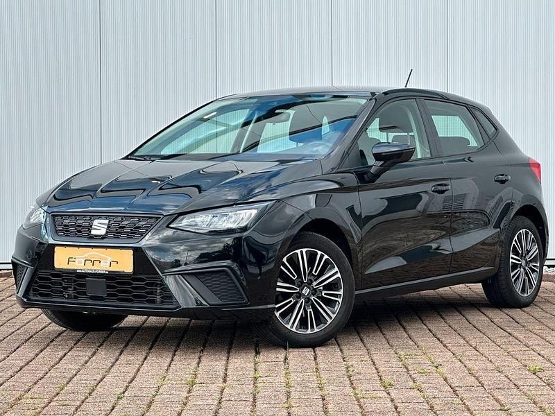 Schwarz Gebraucht 2022 Seat Ibiza Style Kleinwagen | 15.210 € (Guter Preis) - Bild 1/4