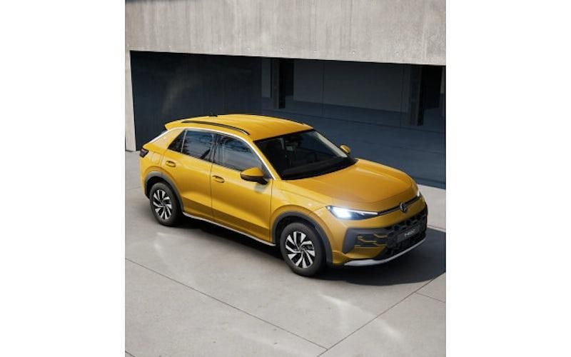 Neu VW T-Roc Life 116 PS (85 kW) 2025 Gelb SUV