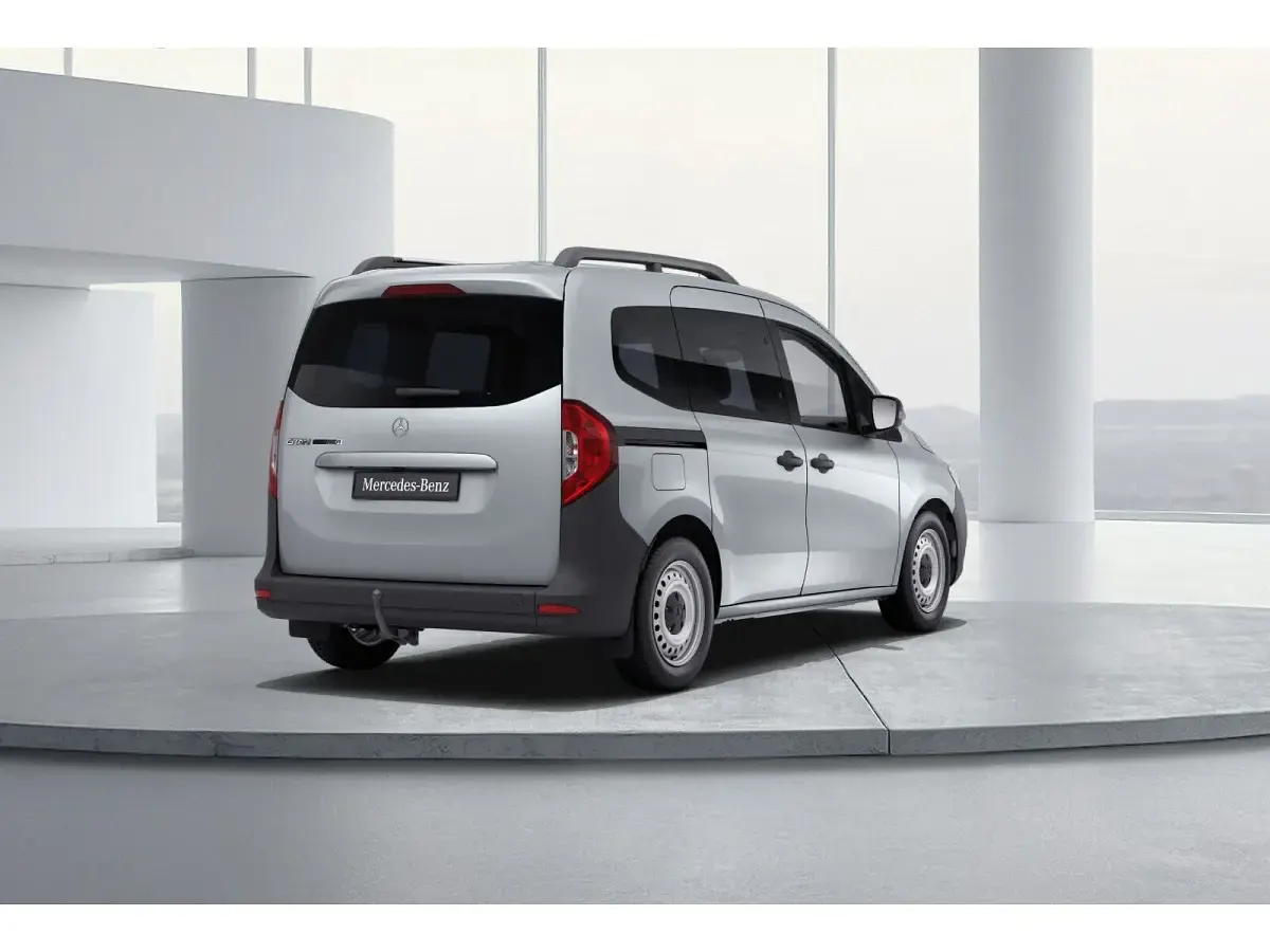 Gebraucht Mercedes Citan 113 131 PS (96 kW) 2023 Silber Van / Kleinbus