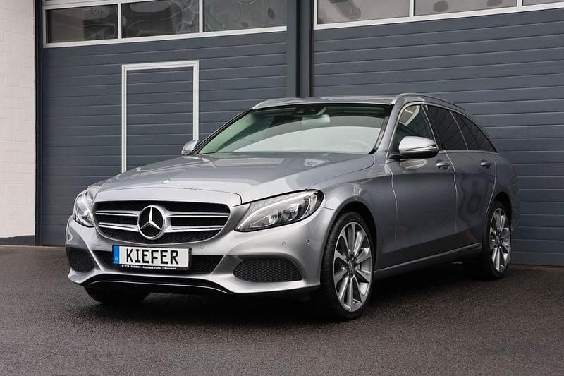 Gebraucht Mercedes C400 333 PS (244 kW) 2015 Silber Kombi