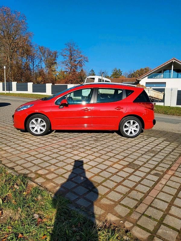 Gebraucht Peugeot 207 120 PS (88 kW) 2008 Rot Kombi