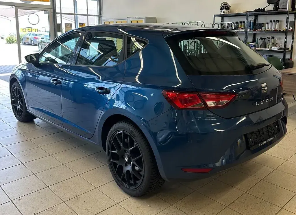 Gebraucht Seat Leon Reference 110 PS (80 kW) 2016 Blau Limousine