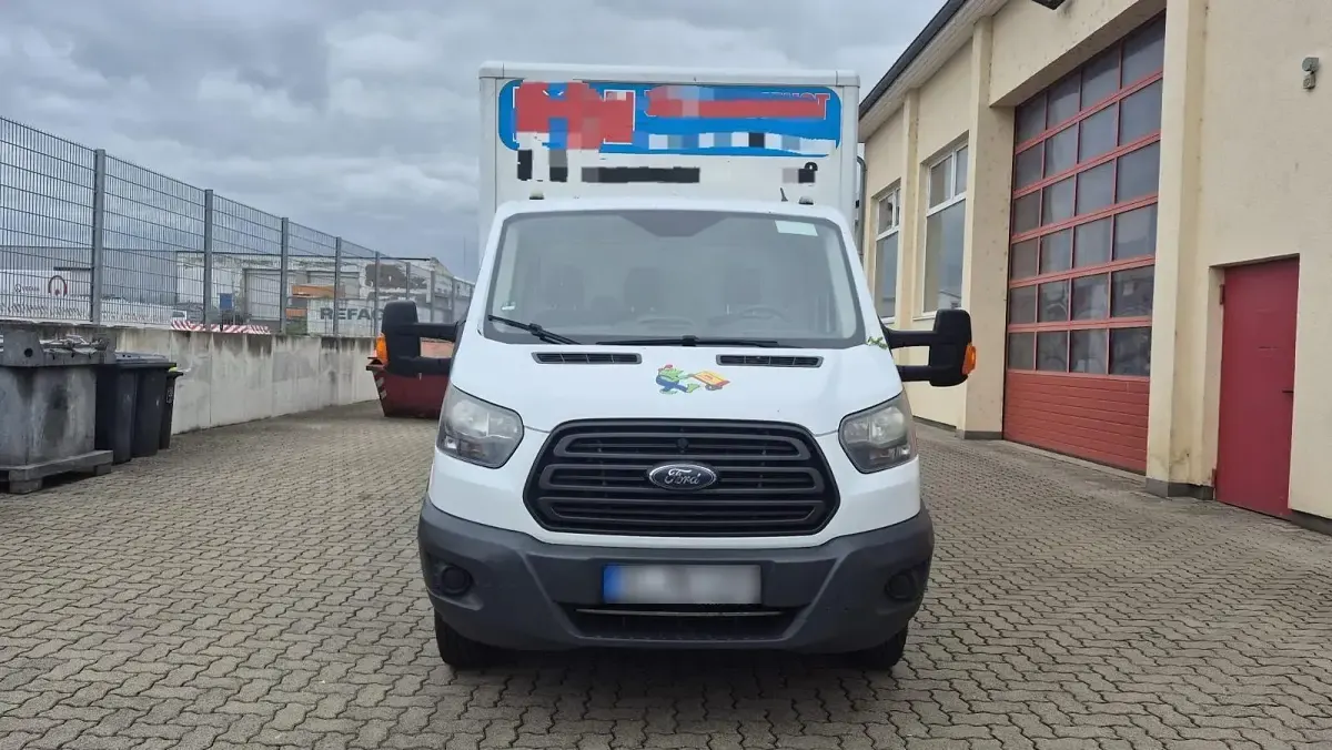 Gebraucht Ford Transit 131 PS (96 kW) 2017 Weiß Van / Kleinbus