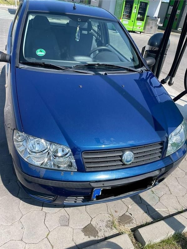 Gebraucht Fiat Punto Dynamic 60 PS (44 kW) 2004 Blau Kleinwagen