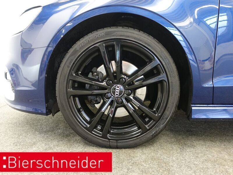 Gebraucht Audi A3 Cabriolet Comfort 179 PS (131 kW) 2015 Blau Cabrio