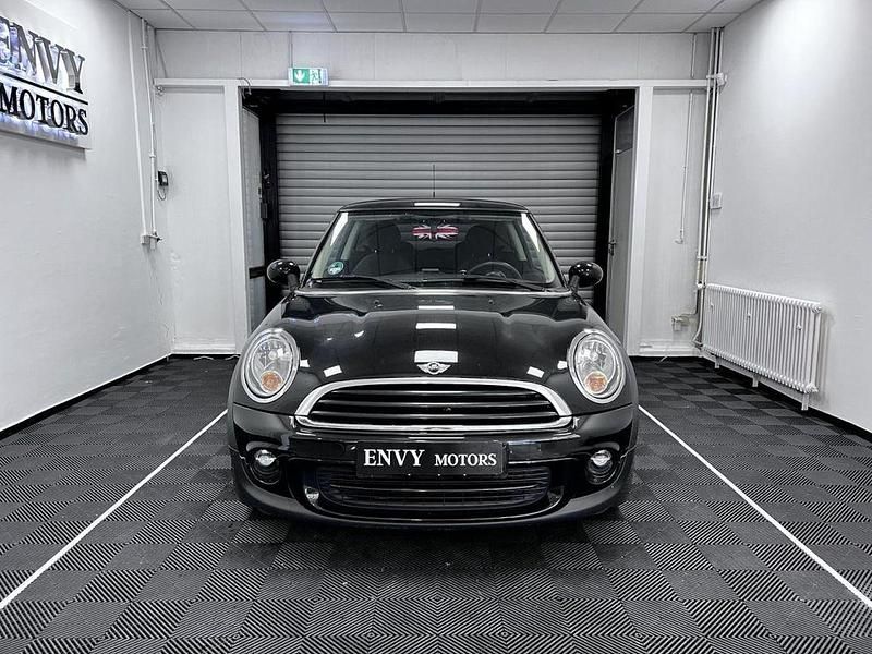Gebraucht Mini ONE 75 PS (55 kW) 2013 Midnight black (schwarz) Kleinwagen
