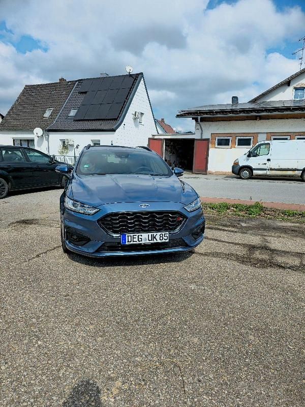 Blau Gebraucht 2022 Ford Mondeo ST-Line Kombi | 22.999 € (Guter Preis) - Bild 1/4