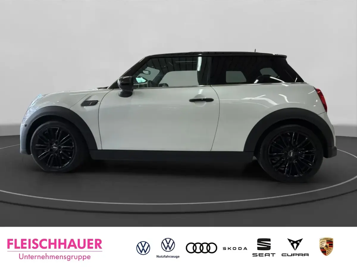 Usata Mini Cooper S Classic 178 CV (130 kW) 2023 Bianco Utilitaria