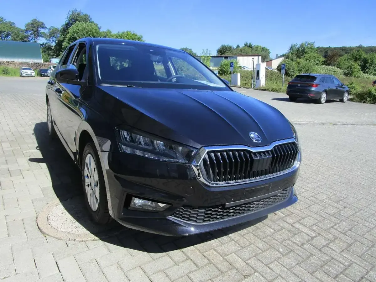 Neu Skoda Fabia Selection 95 PS (69 kW) 2026 Schwarzmagic perleffekt Kleinwagen