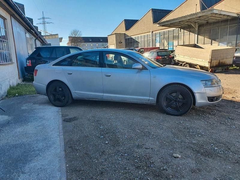 Silber Gebraucht 2006 Audi A6 Limousine | 1.900 € (Superpreis) - Bild 1/4