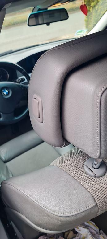 Gebraucht BMW 520 163 PS (119 kW) 2007 Grau Kombi